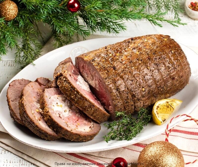 Рулет из говяжьей вырезки с мягким сыром и трюфелем