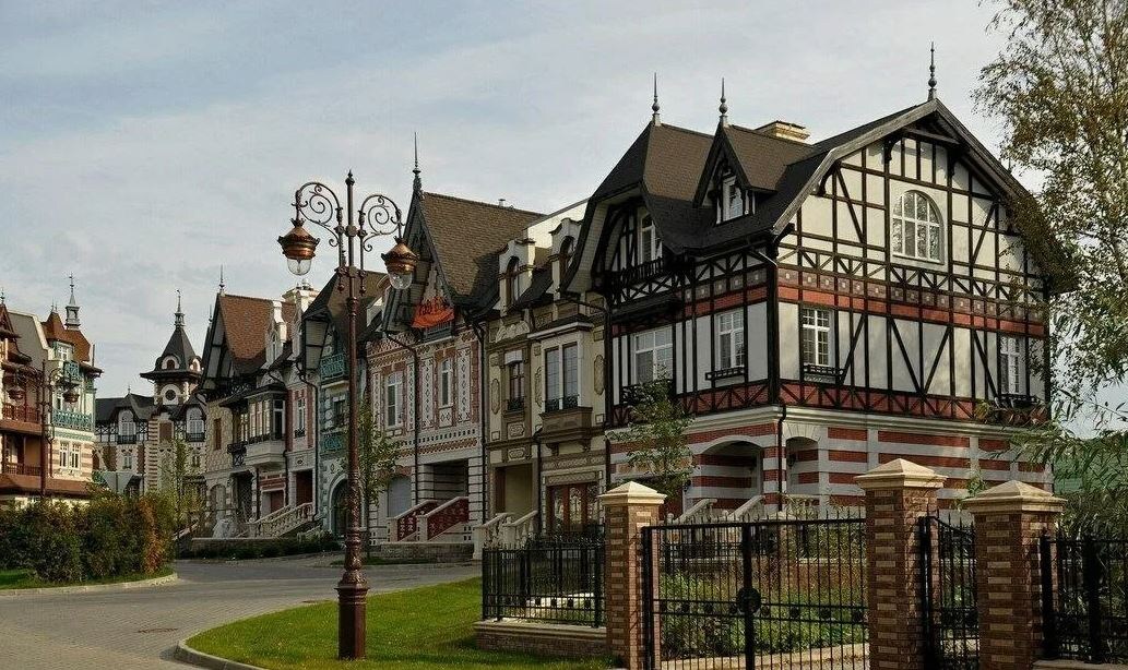 Коттеджи в посёлке Довиль (иллюстрация из открытых источников)