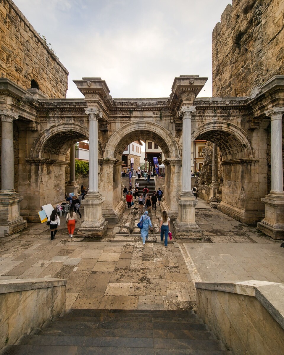 Ворота Адриана