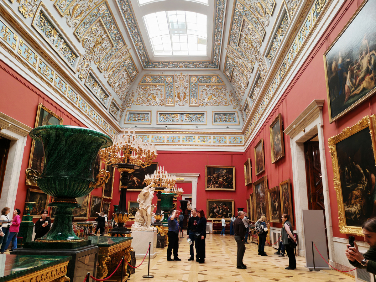 Зал Большой Итальянский просвет (зал 238)