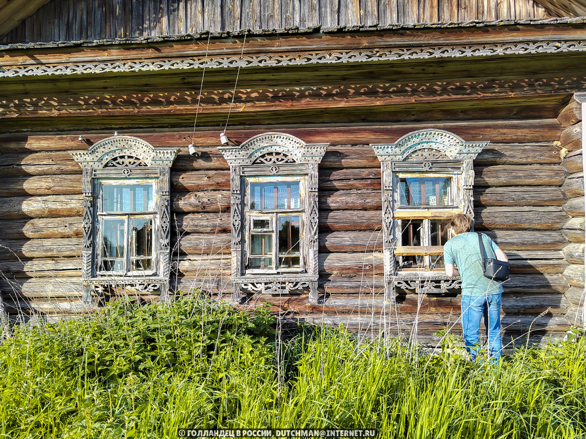 Заброшенный дом. Жаль, что в таких домах не сохраняют обстановку и атмосферу, которая была, когда хозяева оставили его. Фото: Голландец в России