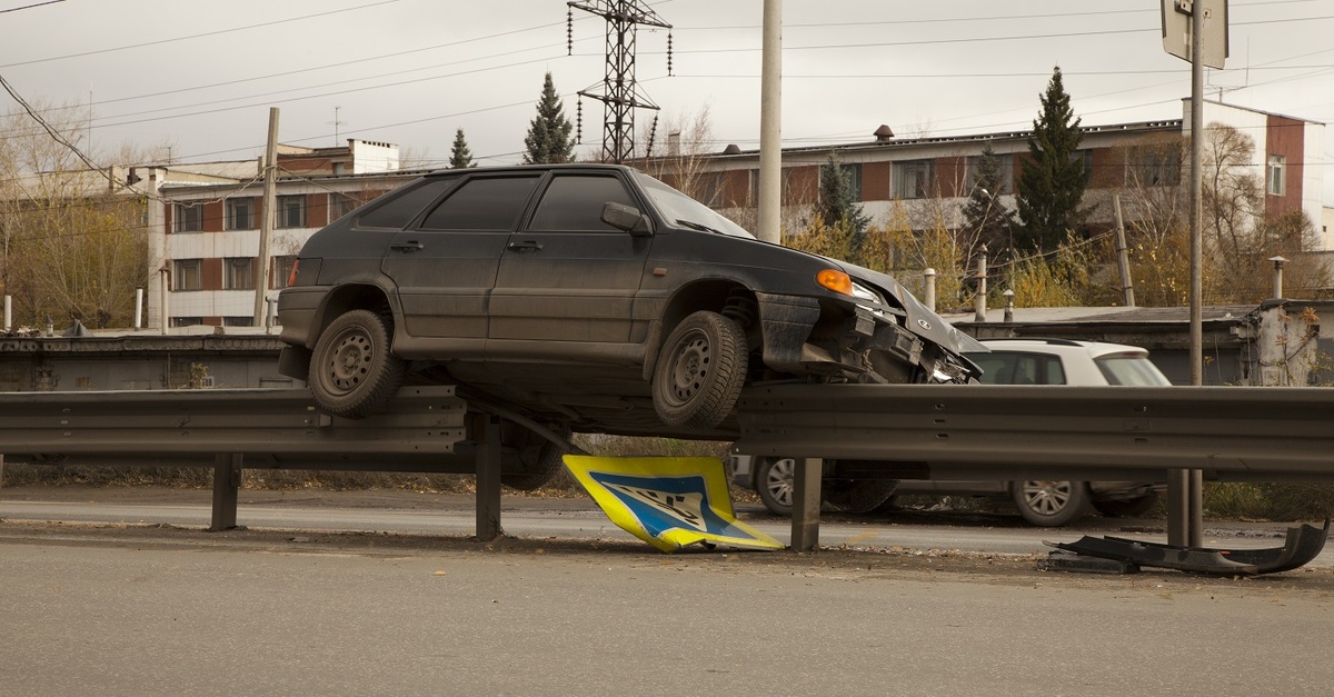 Человек изобрел самобеглую тележку. Осталось научиться ею управлять.