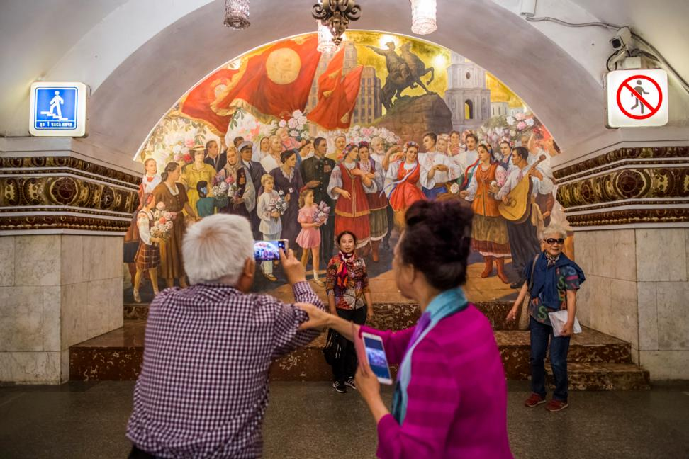 На станции метро "Киевская", Москва  Yandex.ru