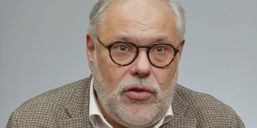 «Боятся до ужаса»: Хазин озвучил главный страх российской элиты, получившей миллиарды на приватизации