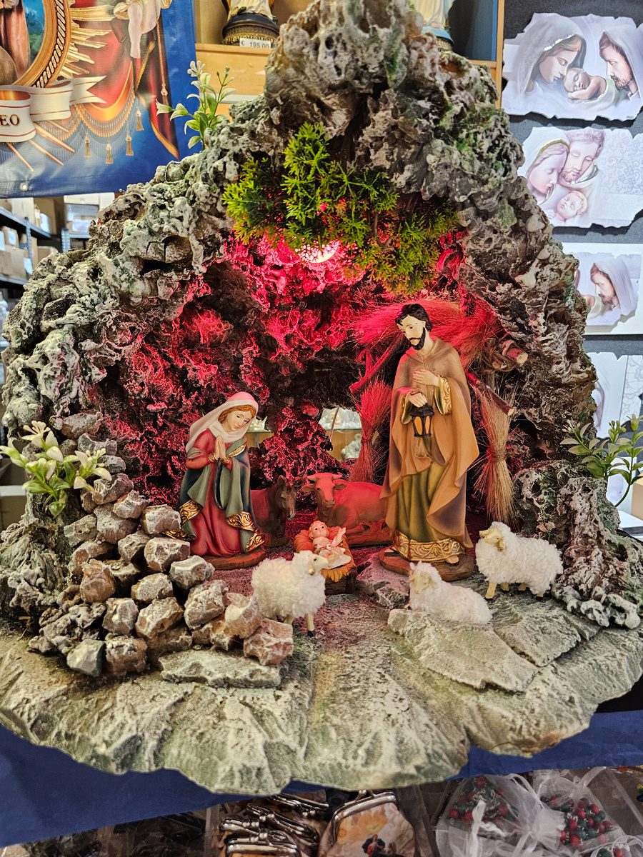 Традиционный вертеп