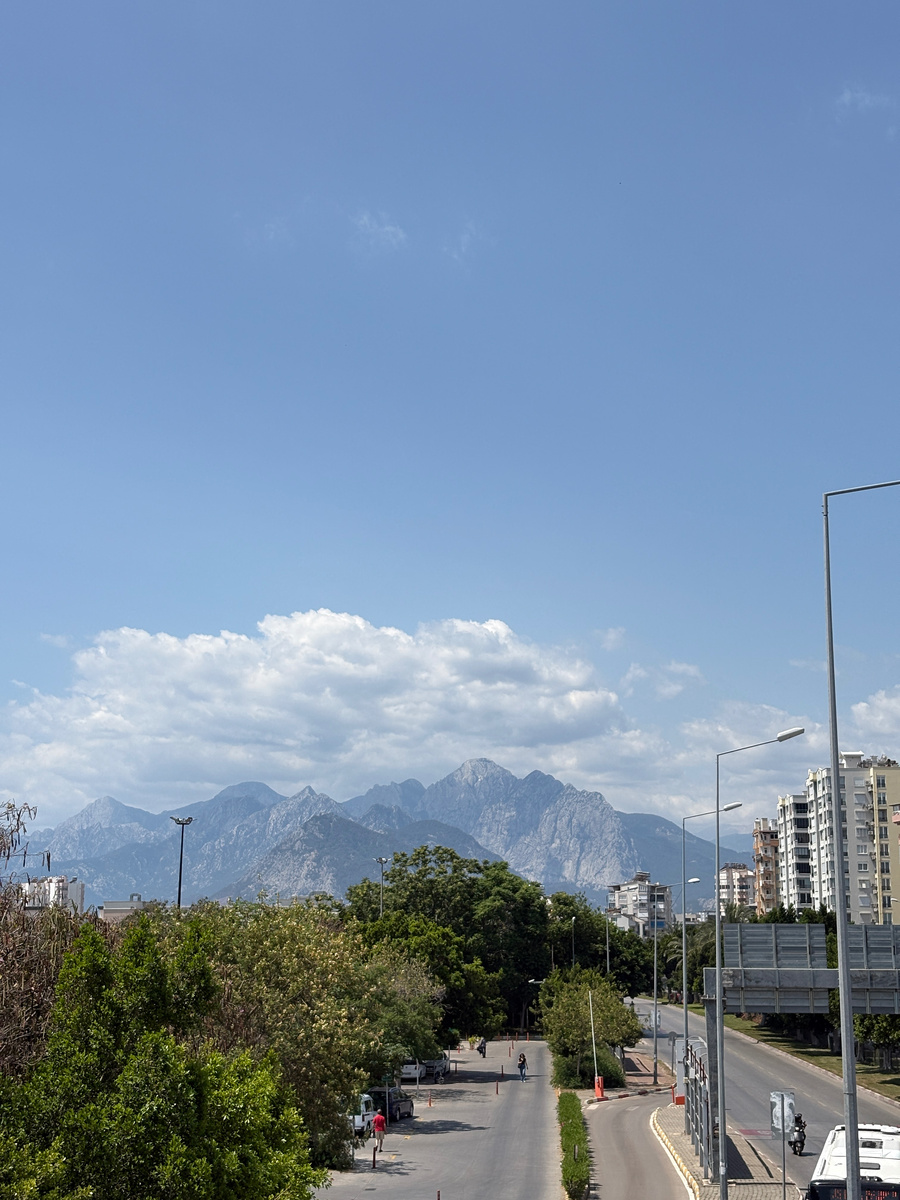 Неужели каждый день перед глазами будет такой захватывающий пейзаж? 