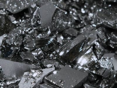    Электричество можно получать из трения воды