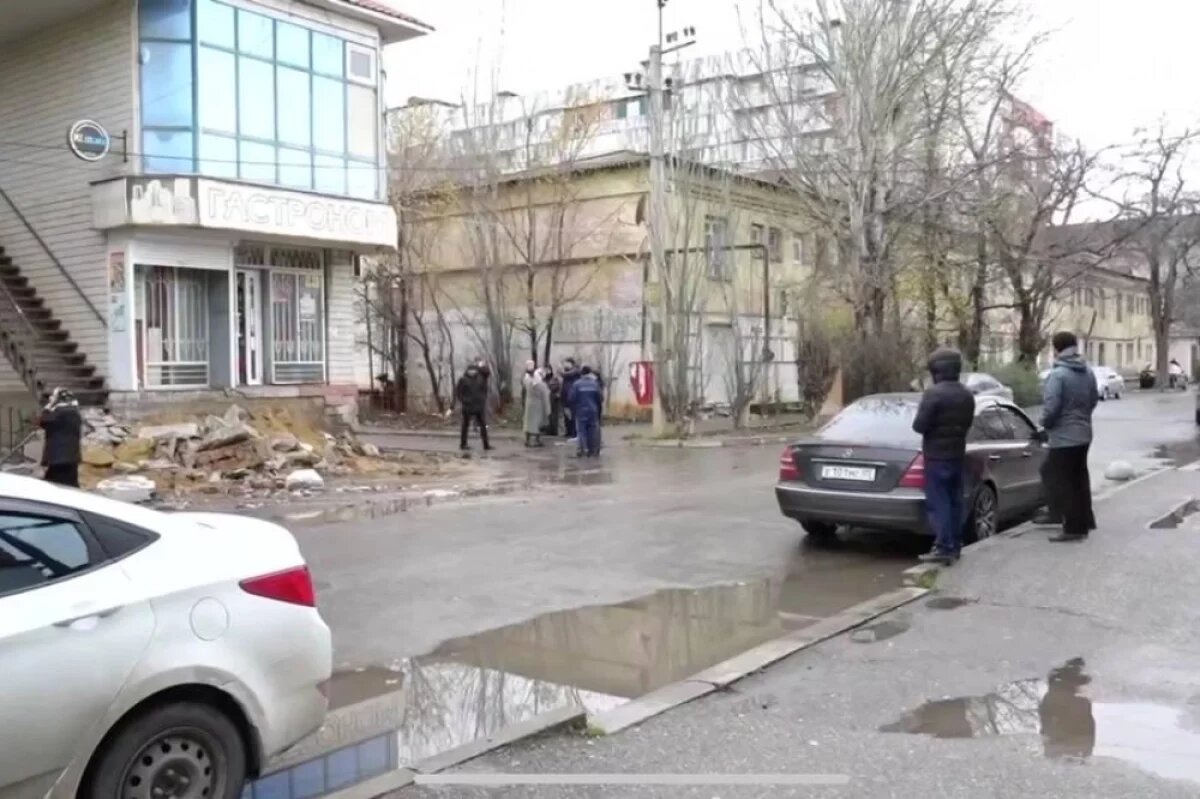    В Махачкале снесли незаконные постройки, которые мешали пешеходам