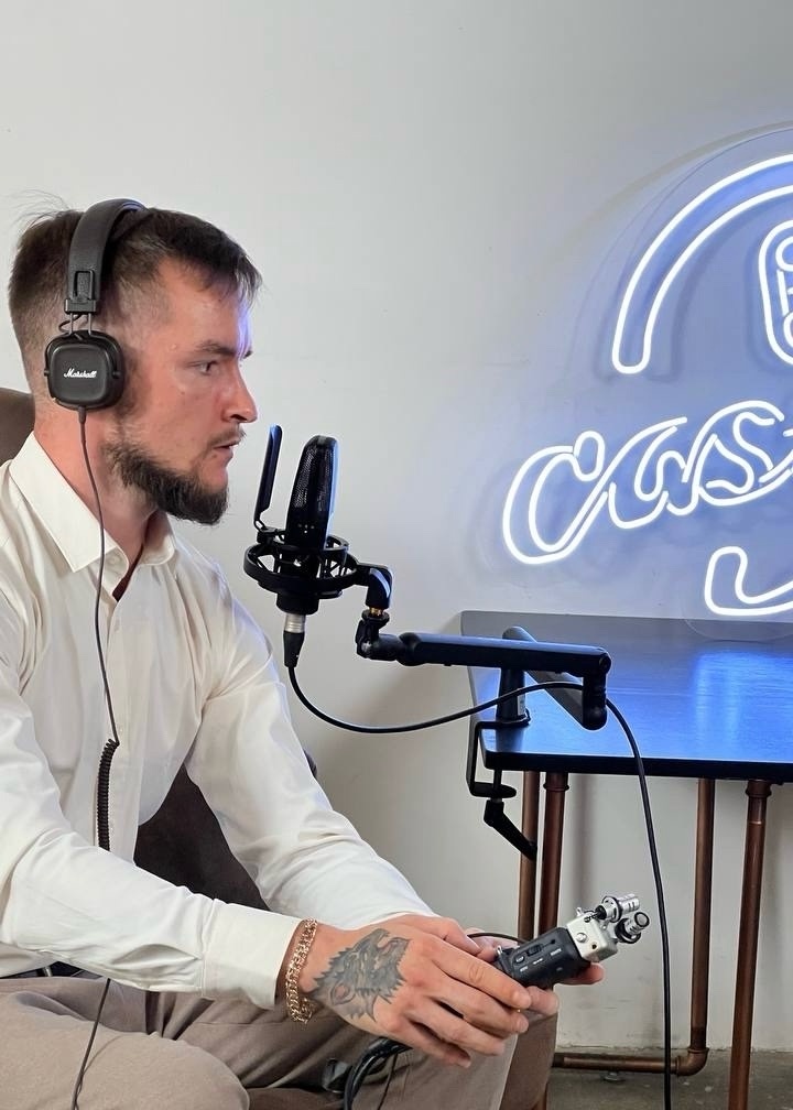 Владислав Лапин, продюсер. Превращаю личный бренд владельца бизнеса в работающий актив.