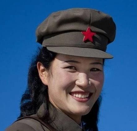 "Северокорейская Красная Шапочка" (автор Геннадий Самойлов)