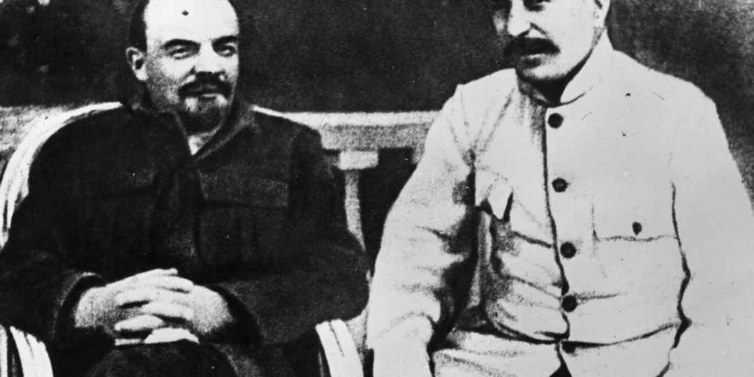 Последние слова у гроба Ленина: что Сталин прошептал мертвому вождю?