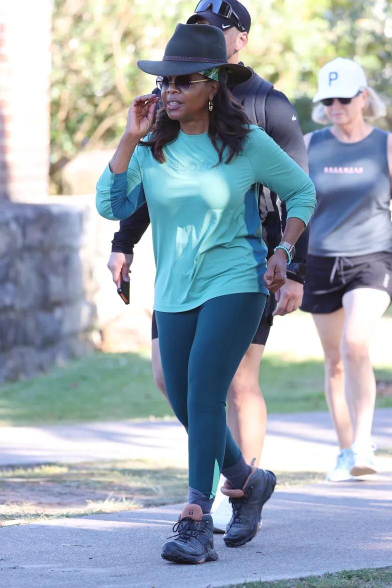    Источник: KHAP / BACKGRID / Action Press | Опра Уинфри на пробежке в Сиднее