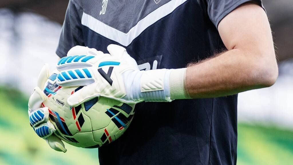     Источник: Telegram-канал ФК «Пари Нижний Новгород»