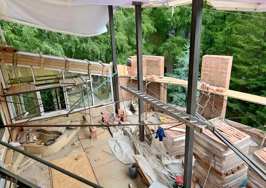 Реконструкция дома на паузе