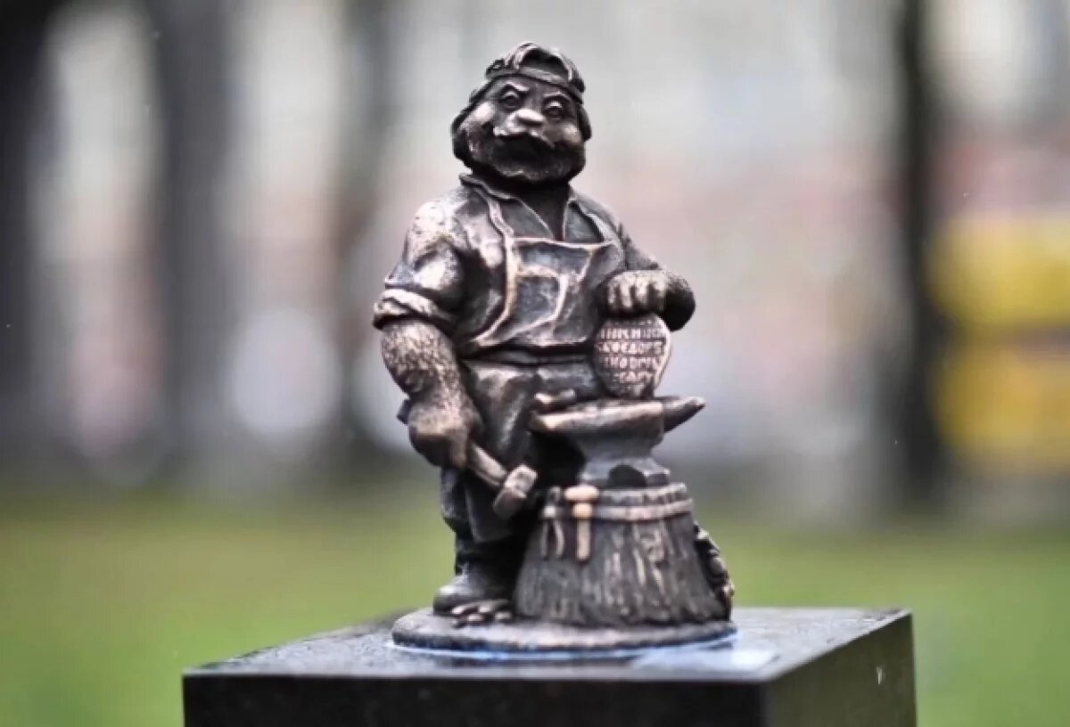    Медведь-чеканщик появился в Ярославле