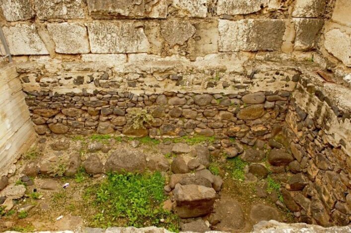 Старый бутовый фундамент