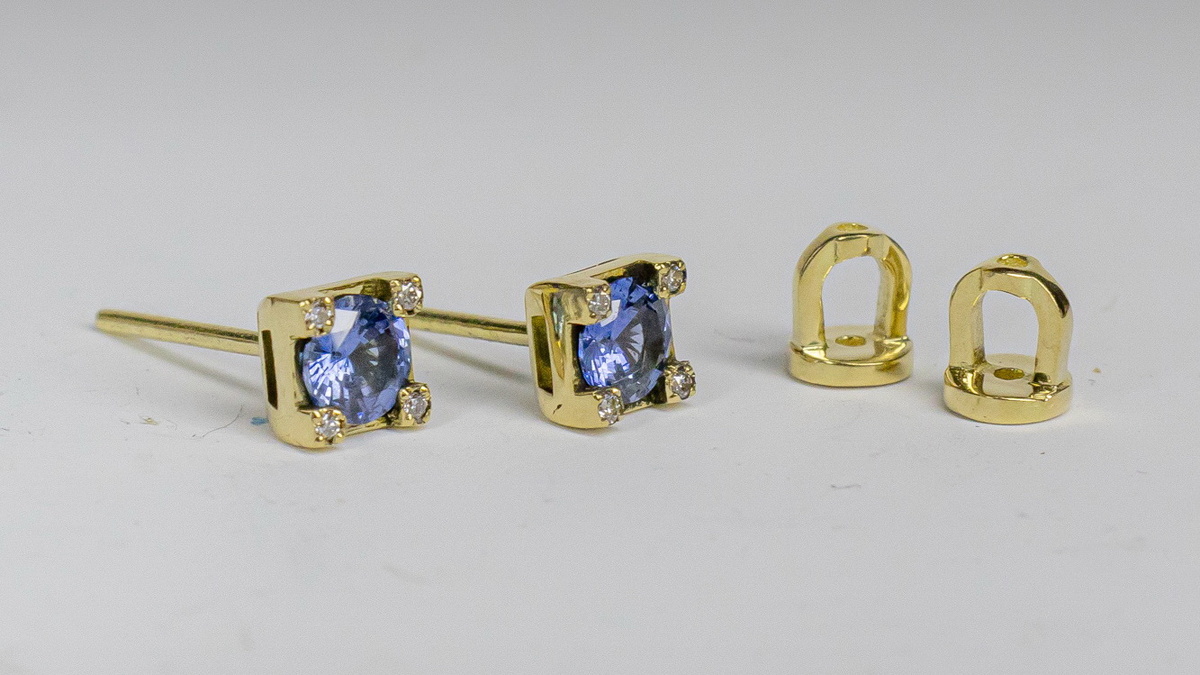 Золотые серьги с сапфирами и бриллиантами «Алиот»