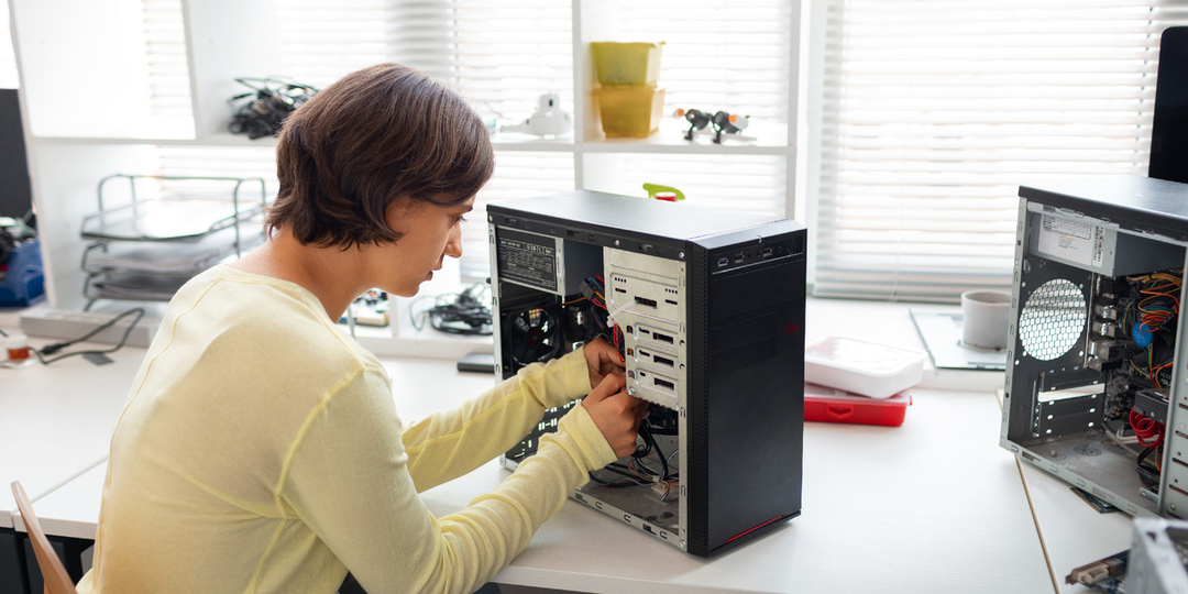 Почему батарейка на материнской плате важнее, чем может показаться