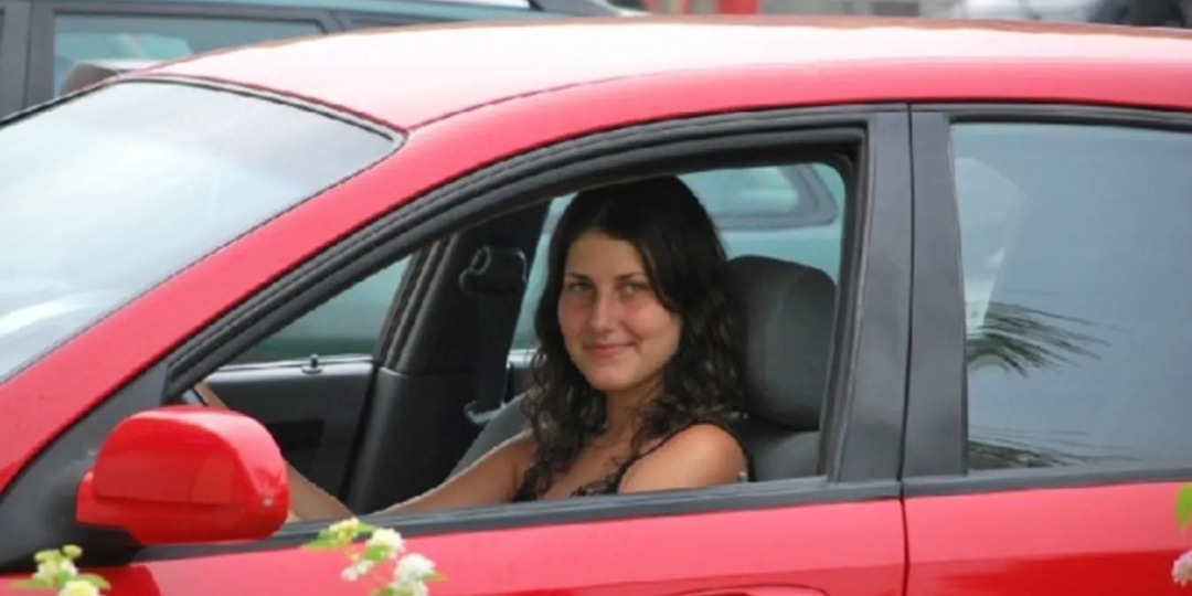 Кто такая Полина Лурье и откуда у неё 112 миллионов на квартиру?