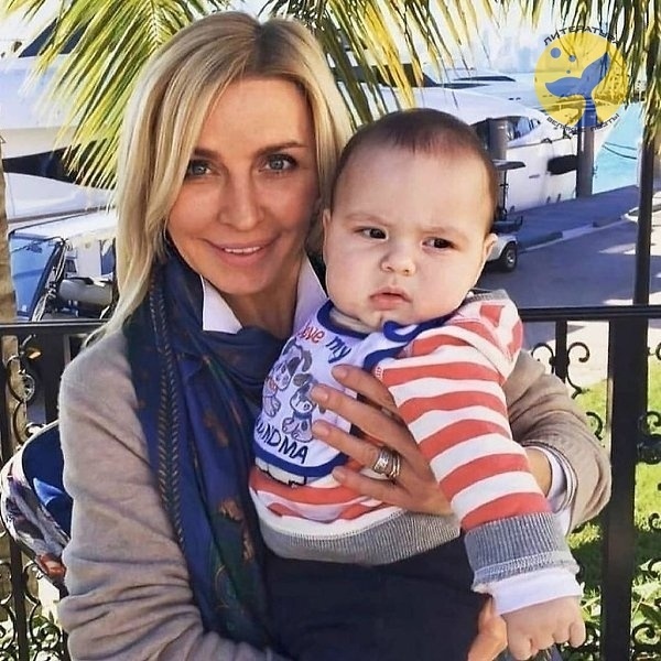 Татьяна Овсиенко с маленьким Игорем