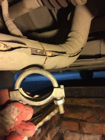 Очень даже к месту вместо проволоки.