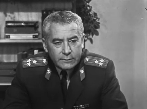 Кадр из фильма "Дело №7. Несчастный случай". Скриншот. 