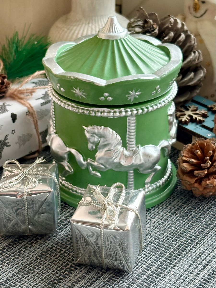 Свеча-карусель