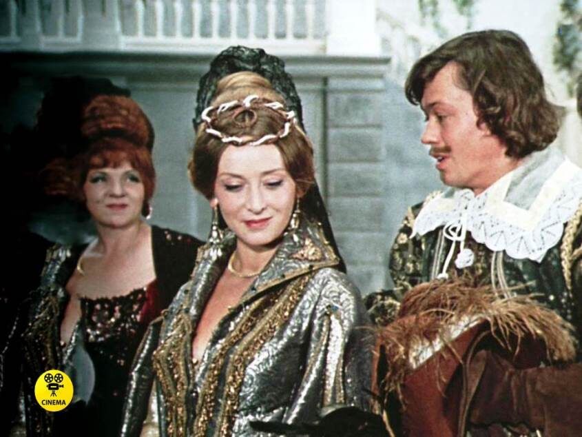 Костюмы Татьяны Острогорской в фильме "Собака на сене" (1977).  __листайте__