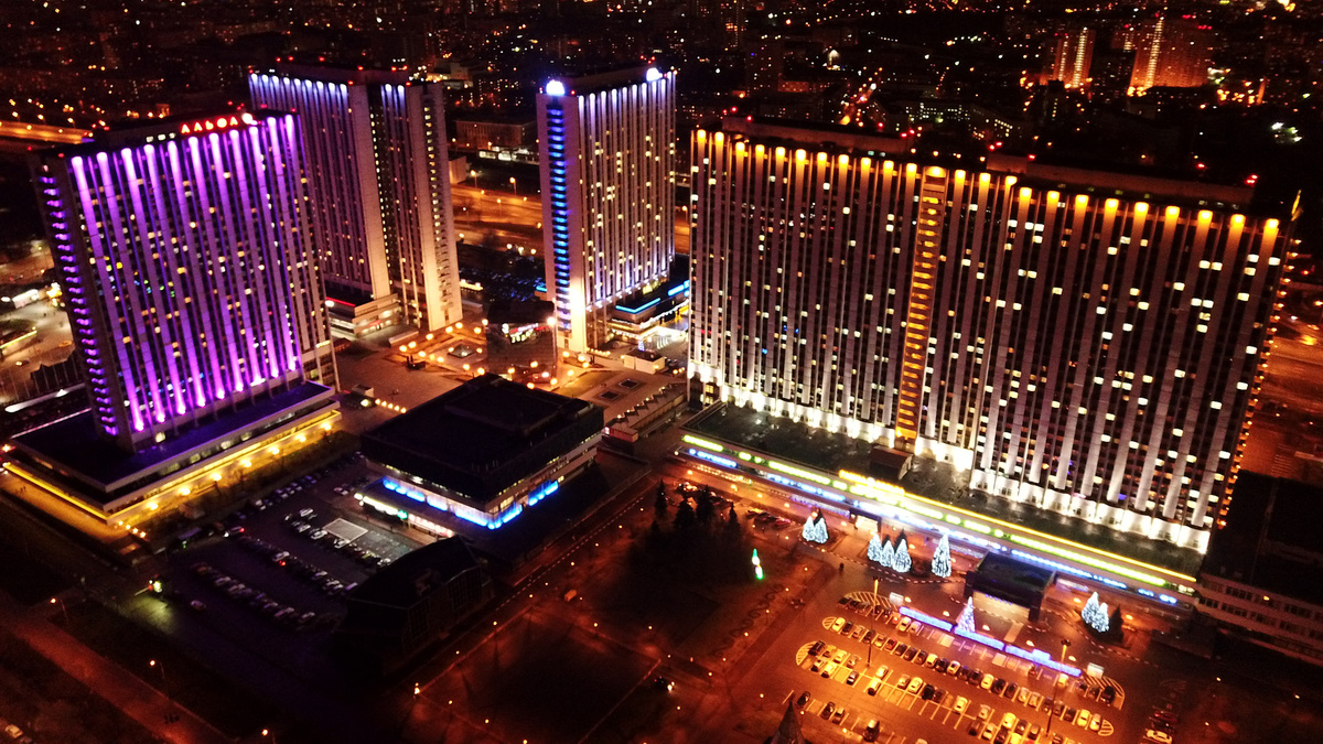 Какая гостиница лучше в Измайлово: Альфа, Бета, Гамма, Дельта или Вега.