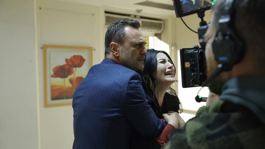 За кадром. Метин, Хюлья.