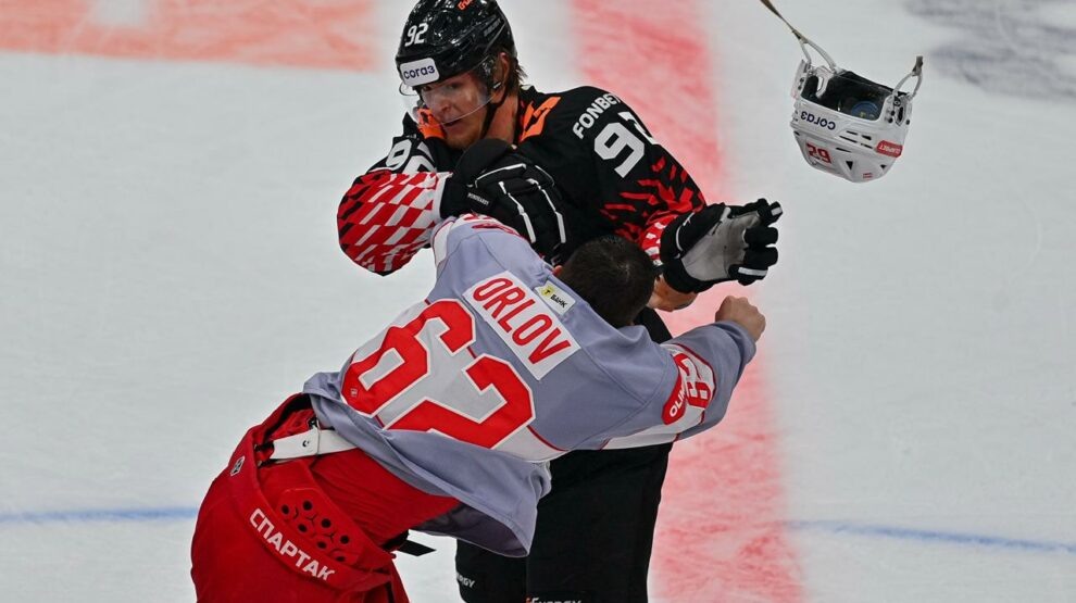    12 шайб, хет-трик, драка. Что еще нужно для счастья? Фото: соцсети ХК «Авангард»