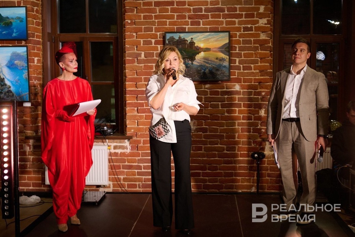    Светлана Кадырова, Диляра Байчурина и Артур Хасанов. Динар Фатыхов / realnoevremya.ru