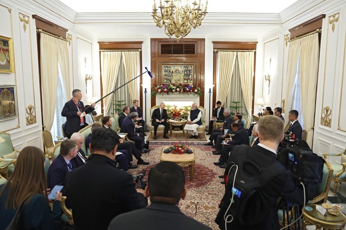    Ответом двух стран на этот вызов стало подписание «Программы развития стратегических направлений российско-индийского экономического сотрудничества до 2030 года». взято с сайта kremlin.ru