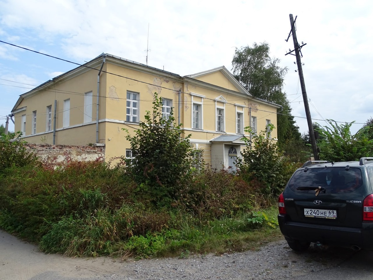 Здание бывшего Путевого дворца в с.Городня. Фото: Павлов П.П.
