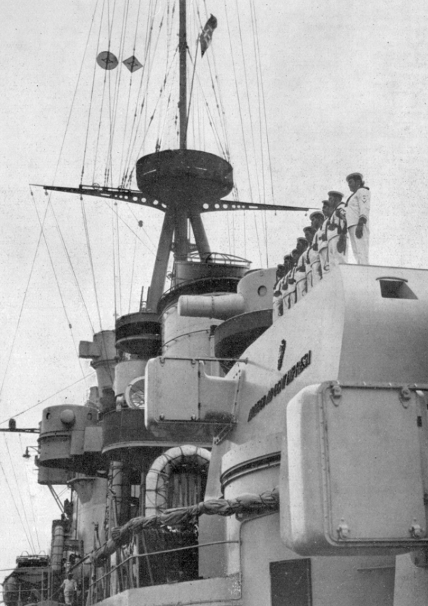 Итальянцы в ХХ веке строили неплохие крейсера! 