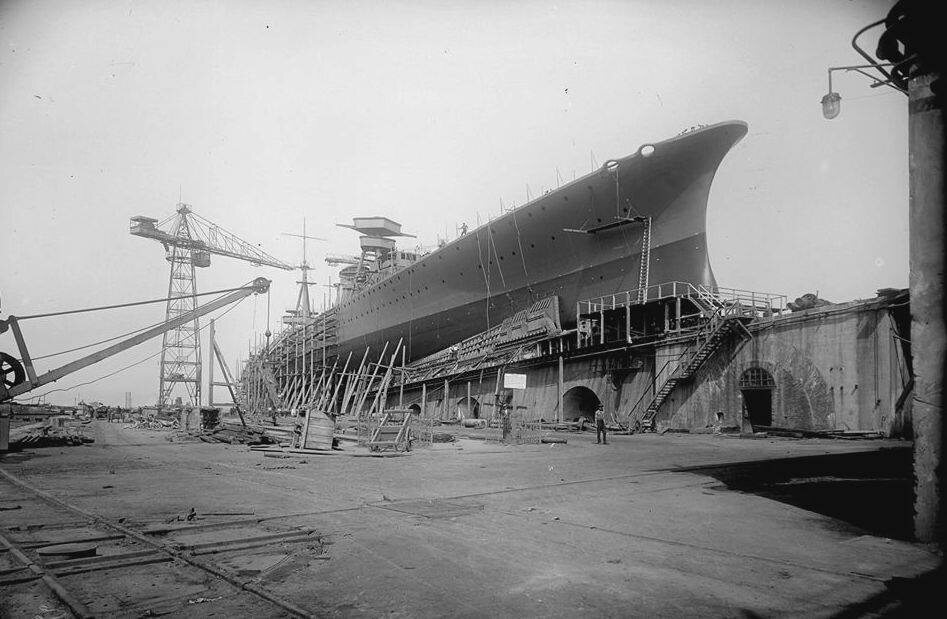 Крейсер «Гориция» на верфи «Орландо» в Ливорно