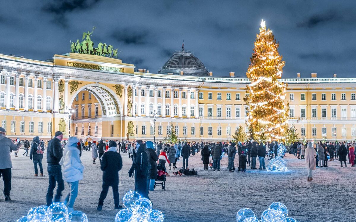 Эрмитаж и Дворцовая площадь — сердце парадного Петербурга