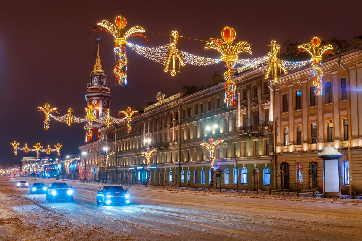Невский проспект — главная улица и главный поток города