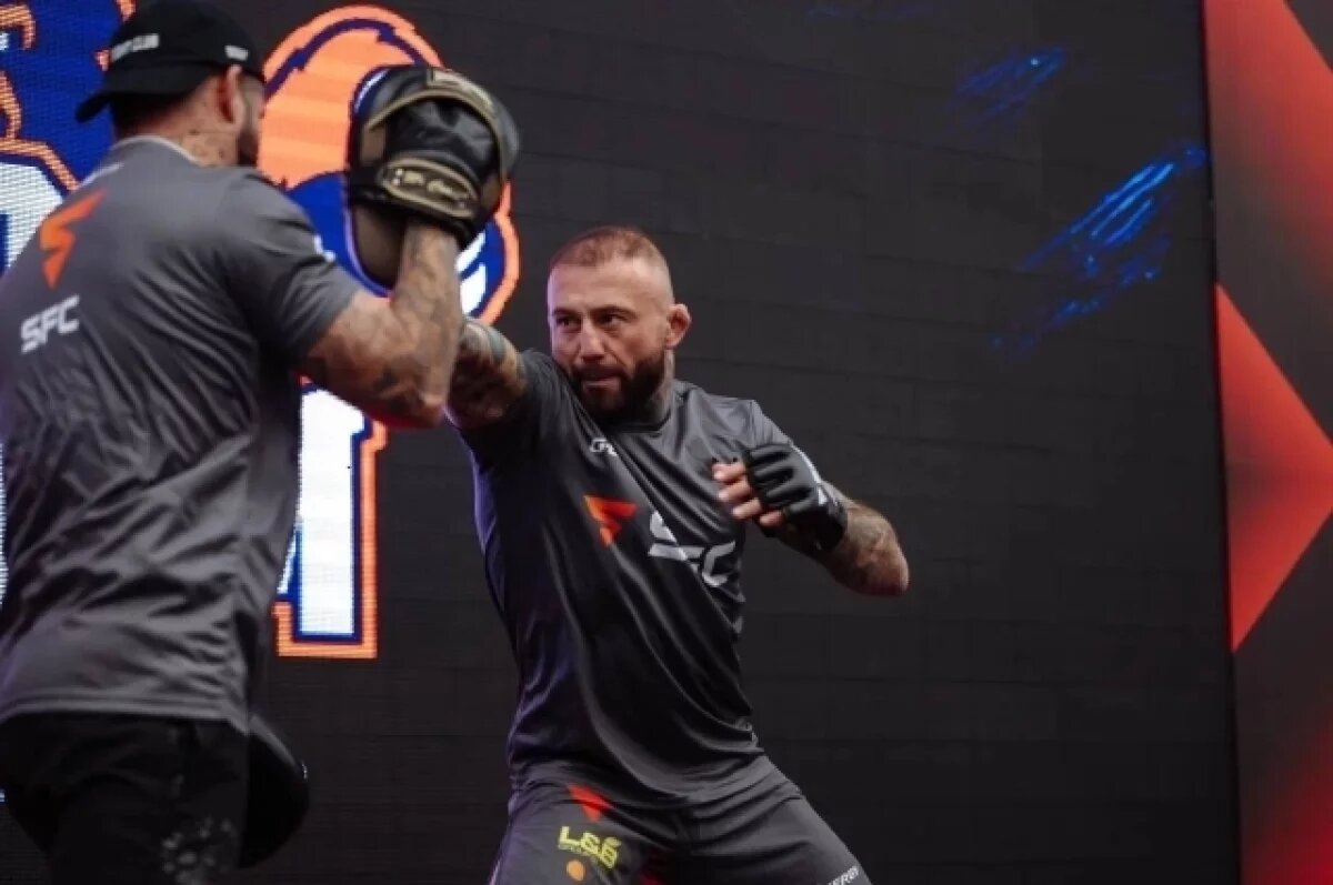    Бойцы SFC вышли на лёд «Авангарда» перед главным турниром года в Омске