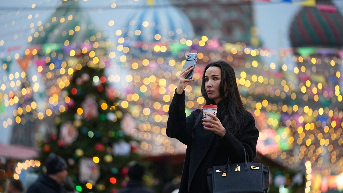 Выбираем смартфон для себя или в подарок: что купить вместо iPhone? Фото: Pavel Bednyakov. AP/TASS