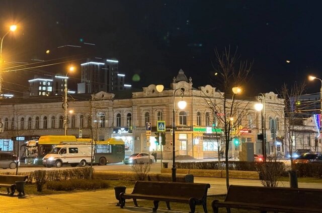    По мнению Ирины Тюкаловой, новые здания всё-таки должны подстраиваться под «старожилов». Фото: АиФ/ Владлена Курылева