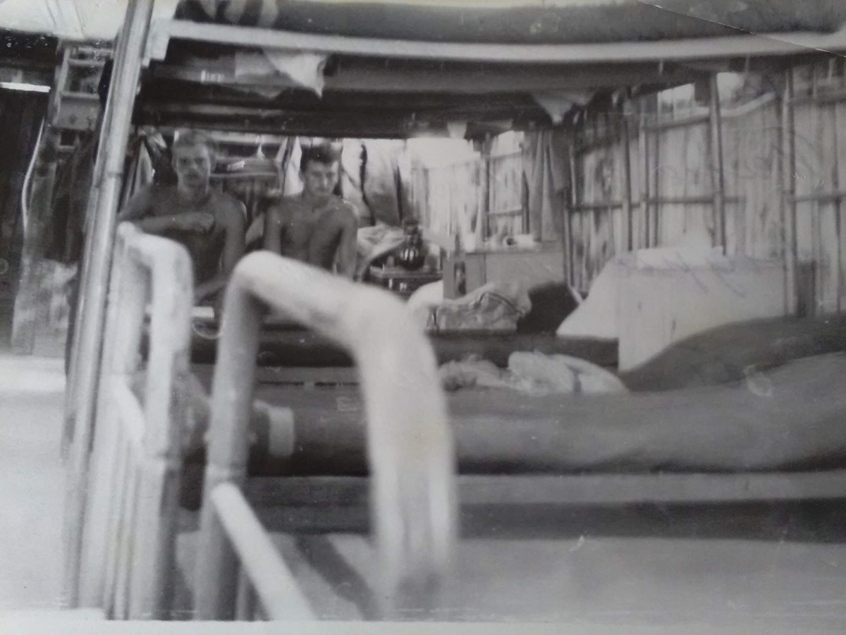 Баграм, внутри алатки. 