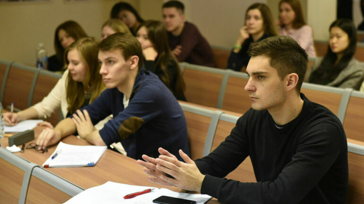 офицеры России