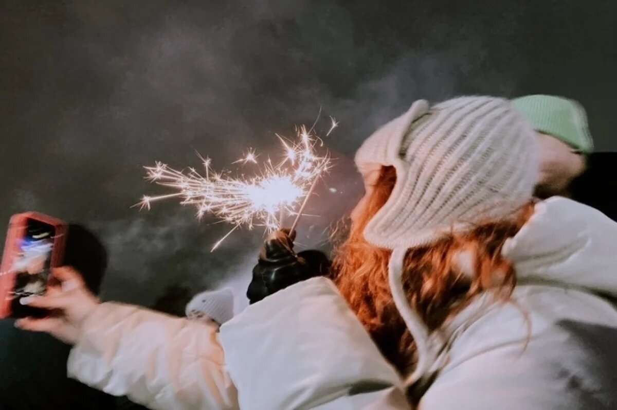    Дед Мороз дорожает к празднику.