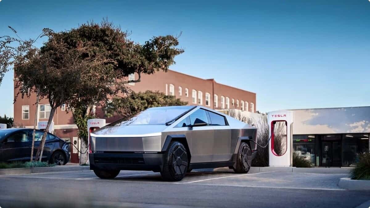    Электрический пикап Cybertruck / © Tesla