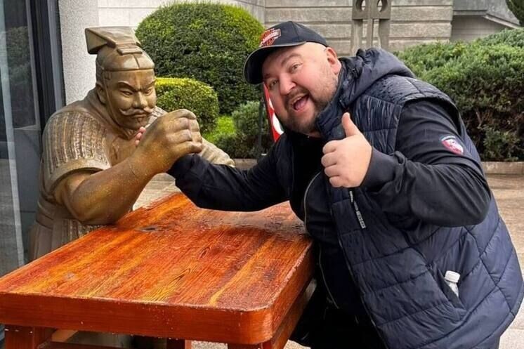     Шоумен Дмитрий Красильников