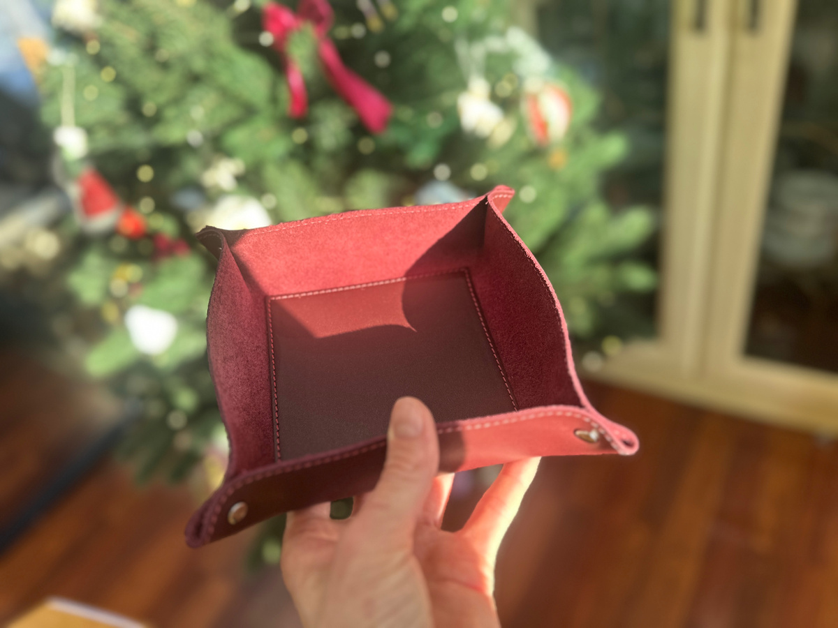 ЛИСТАЙТЕ 🔜