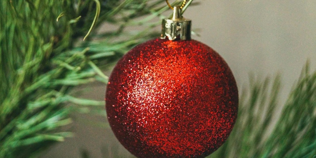 Мошенники начали обманывать граждан, присылая «новогодние открытки»