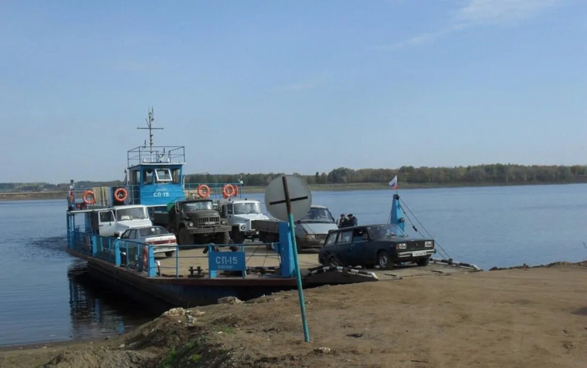    Паромную переправу через Каму закрыли в Удмуртии