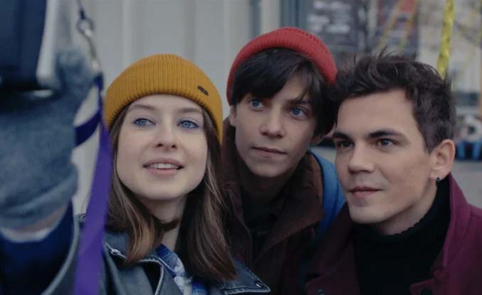 Листайте кадры.